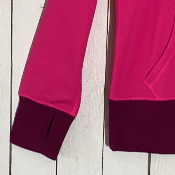 Nike Women’s Pullover - Picture 4 of 14